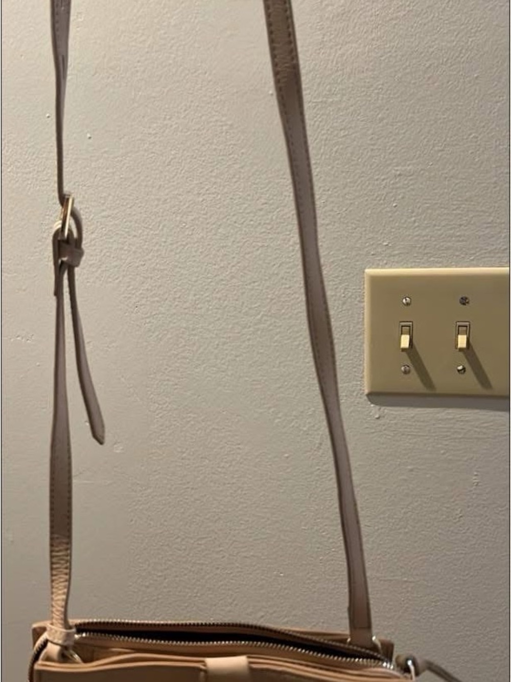 Women's Crossbody Shoulder Bag in Light Taupe